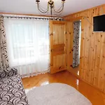 Glanz Bed and Breakfast Γιαρέμτσε